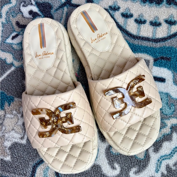 Sam Edelman Kardinda Sandals Sz 6M Cream Quilted Emblem Slides Minimalist NWOB - Picture 13 of 13